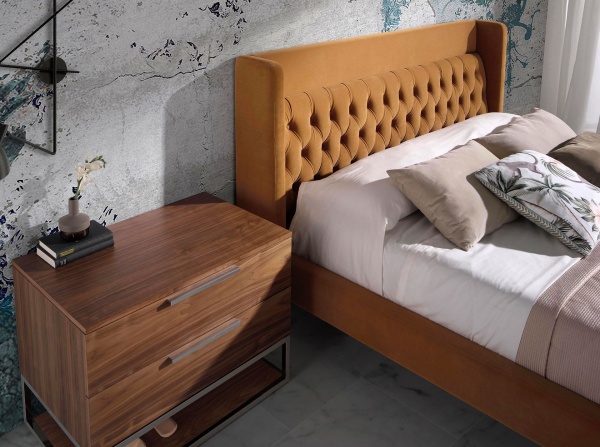 Кровать 7124  из бархата горчичного цвета 180 x 200 от интернет-магазина IDODOM.RU