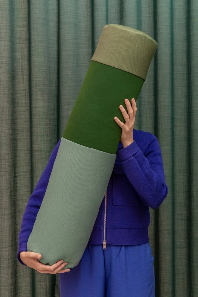 Подушка декоративная Line M от интернет-магазина IDODOM.RU