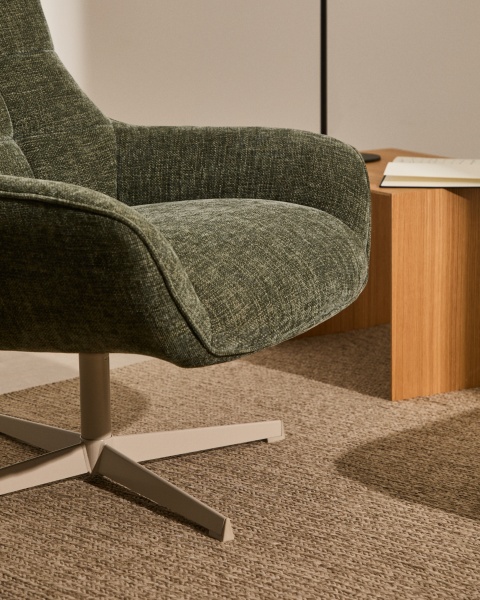 Teryl Кресло из шенилла зеленого цвета с серым металлом от интернет-магазина IDODOM.RU