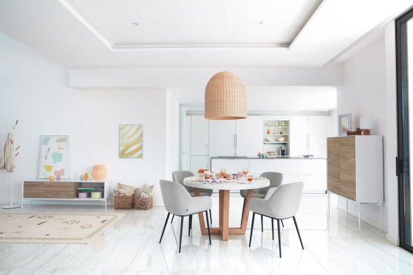 Картина Lien в бело-желтом цвете 50 x 70 см от интернет-магазина IDODOM.RU