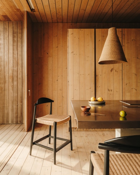 Nina Полубарный стул из массива акации с черной отделкой и бежевой веревкой 62 см от интернет-магазина IDODOM.RU