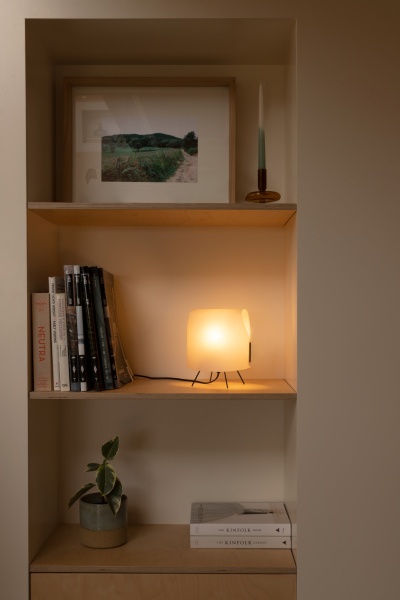 Настольная лампа LUANG XS черный-CAMEL 1XE14 от интернет-магазина IDODOM.RU