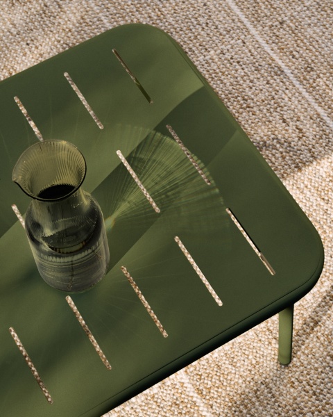 Уличный журнальный столик Zivia из стали зелёного цвета 90 x 50 см от интернет-магазина IDODOM.RU