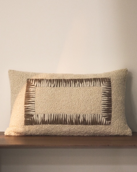 Чехол для подушки Enari хлопковый бежевый с коричневым 50 x 30 см от интернет-магазина IDODOM.RU