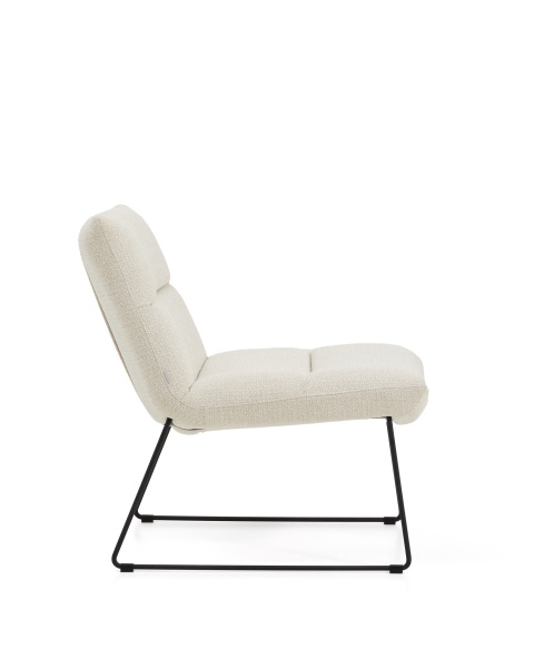 Кресло Asen из бежевого шенилла с черными стальными ножками от интернет-магазина IDODOM.RU