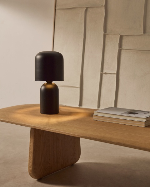 Настольная лампа Monze из черного металла от интернет-магазина IDODOM.RU