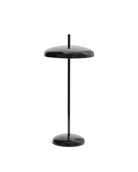 Переносная настольная лампа Porte из черного алюминия от интернет-магазина IDODOM.RU
