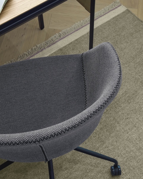 Офисное поворотное кресло Yvette темно-серое от интернет-магазина IDODOM.RU