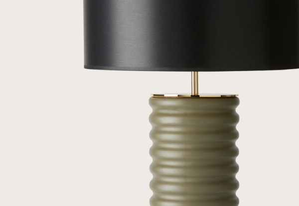 Настольная лампа Taro латунный металл, черный абажур 801021/41 от интернет-магазина IDODOM.RU