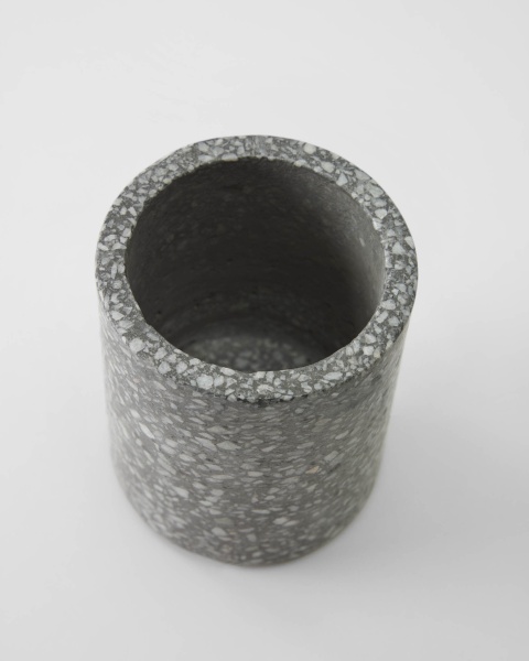 Стакан для ванной Hiara из терраццо от интернет-магазина IDODOM.RU