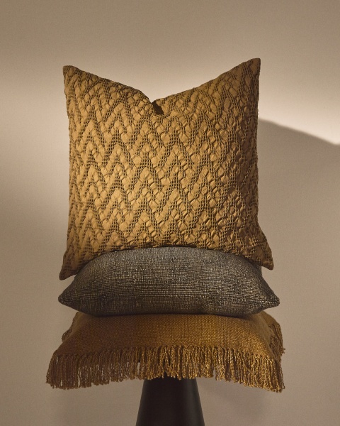 Чехол для подушки Evone 100% хлопок с вафельной текстурой горчичный 50 x 50 см от интернет-магазина IDODOM.RU