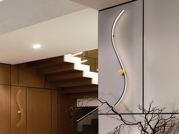 Siloe Настенный светильник черный/золотой от интернет-магазина IDODOM.RU