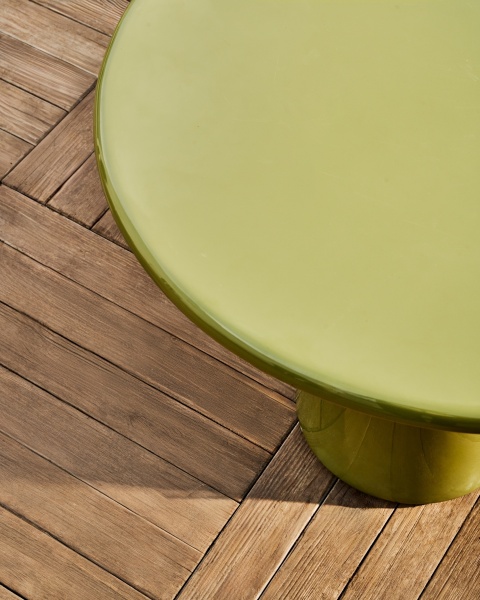 Журнальный столик Albanella из цемента с глянцевой зеленой отделкой Ø65 см от интернет-магазина IDODOM.RU