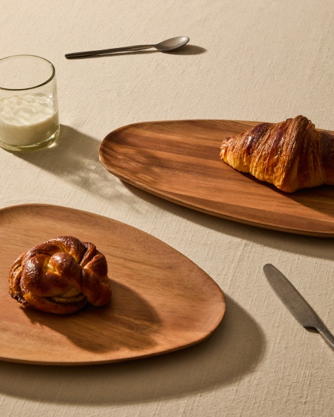 Набор из 2 сервировочных досок Nukha из древесины акации от интернет-магазина IDODOM.RU