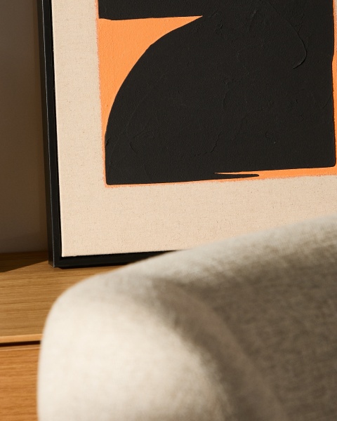 Zernu Абстрактная картина на оранжево-чёрном льняном холсте, 42 x 65 см от интернет-магазина IDODOM.RU