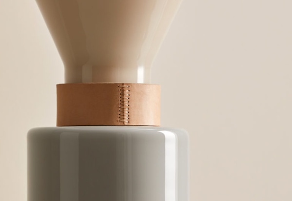 Настольная лампа Kitta Ponn хромированный металл, белый абажур 801011/41 от интернет-магазина IDODOM.RU