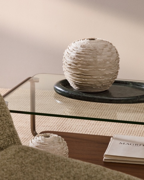 Ваза Evania из бежевой керамики 21 см от интернет-магазина IDODOM.RU