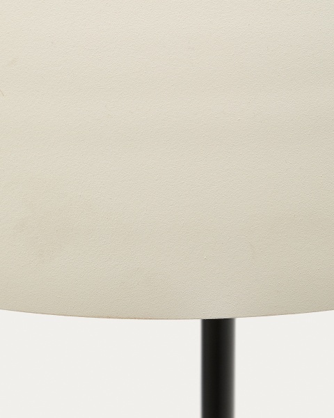 Торшер Nibla из чёрного металла с абажуром из белой глины от интернет-магазина IDODOM.RU