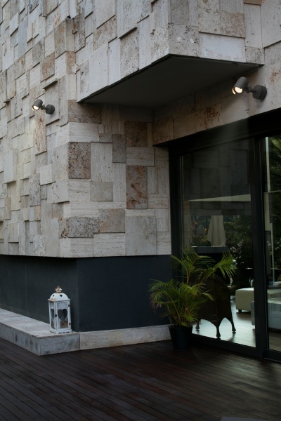 Настенный прожектор регулируемый FOC-1 темно-серый от интернет-магазина IDODOM.RU