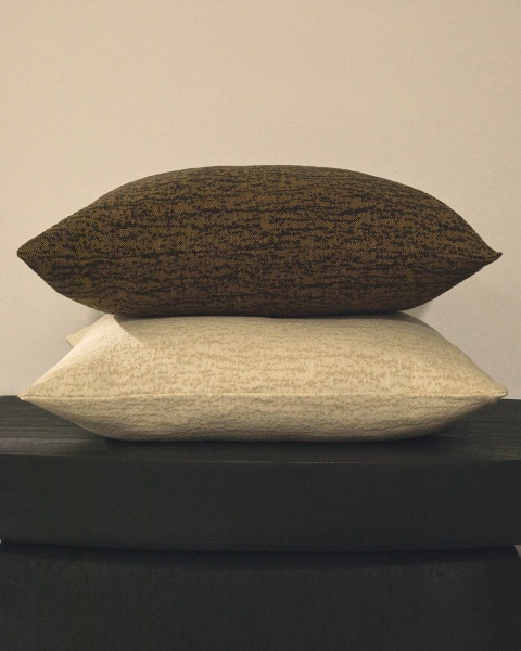 Чехол на подушку Melien из жаккарда натуральный  50 x 50 см от интернет-магазина IDODOM.RU