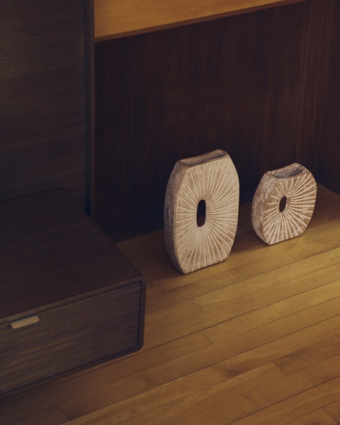 Ваза Valura из папье-маше розового и бежевого цвета 21 см от интернет-магазина IDODOM.RU