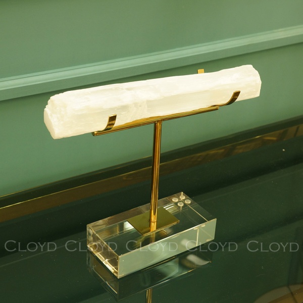 Статуэтка Cloyd арт.50180 / выс. 15 см - золото / серия 1645 от интернет-магазина IDODOM.RU