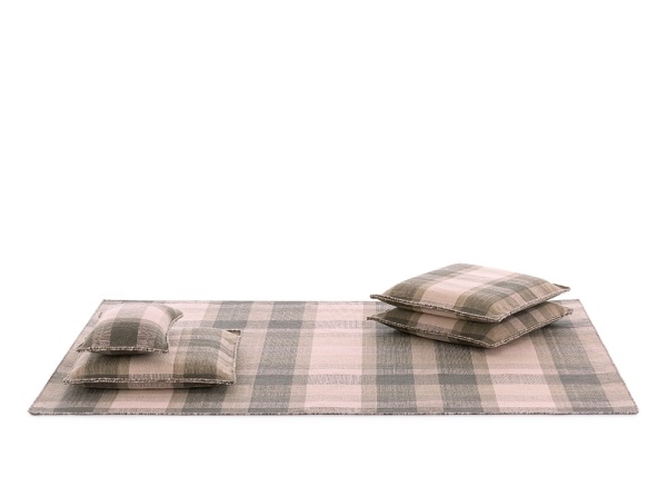 Подушка напольная Nomad Inuit neutral от интернет-магазина IDODOM.RU