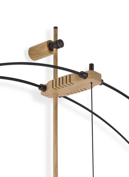 Настенные часы Delmori Premium черный/дуб от интернет-магазина IDODOM.RU