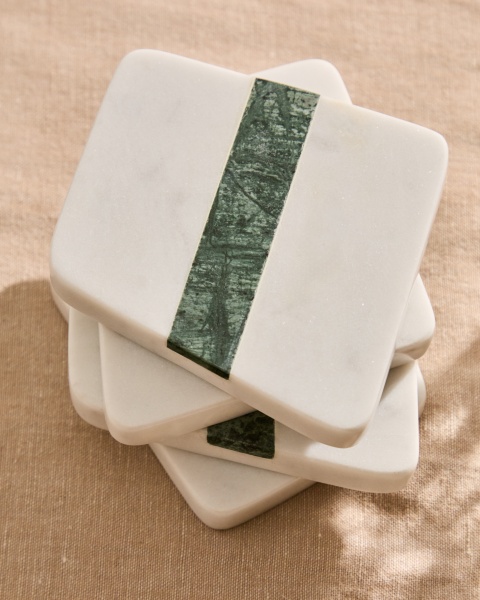 Набор Nira из 4 бело-зеленых мраморных подставок от интернет-магазина IDODOM.RU