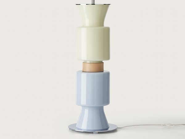 Настольная лампа Ponn Ponn хромированный металл, белый абажур 801011/41 от интернет-магазина IDODOM.RU