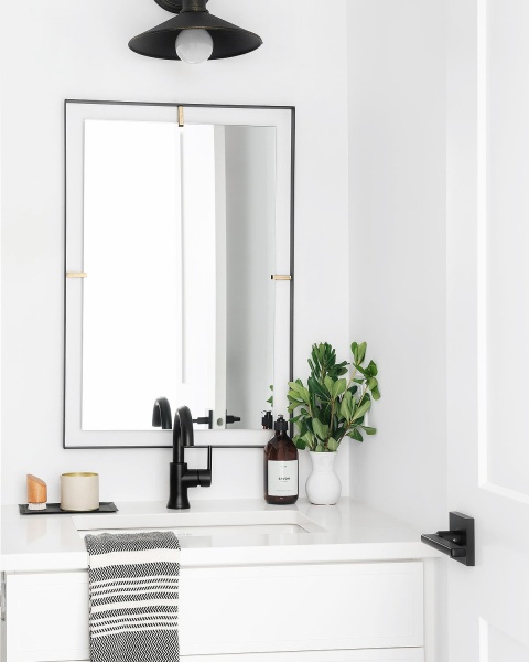 Зеркало в раме “Гастон” от интернет-магазина IDODOM.RU