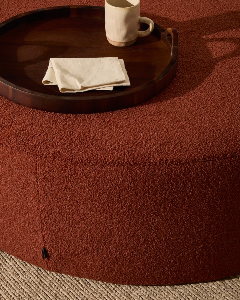 Kaeli Пуф для ног со съемным чехлом из терракотового букле Ø 90 от интернет-магазина IDODOM.RU