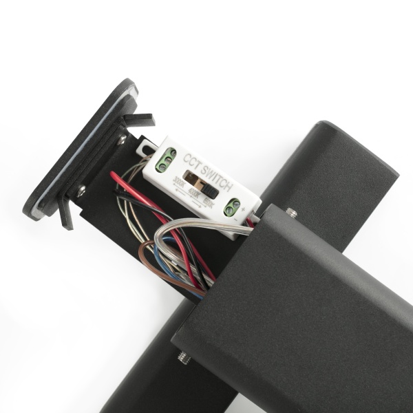 Черная проблесковая лампа Balic H600 2700-3000-4000K от интернет-магазина IDODOM.RU