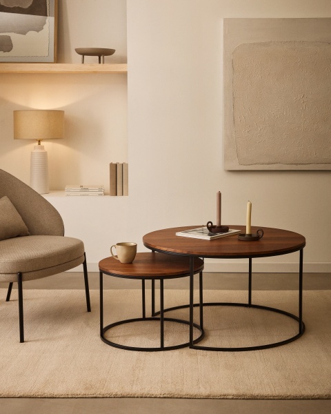 Yoana Набор из 2 приставных столиков из шпона ореха и черным металлом Ø 80 см / Ø 50 см от интернет-магазина IDODOM.RU