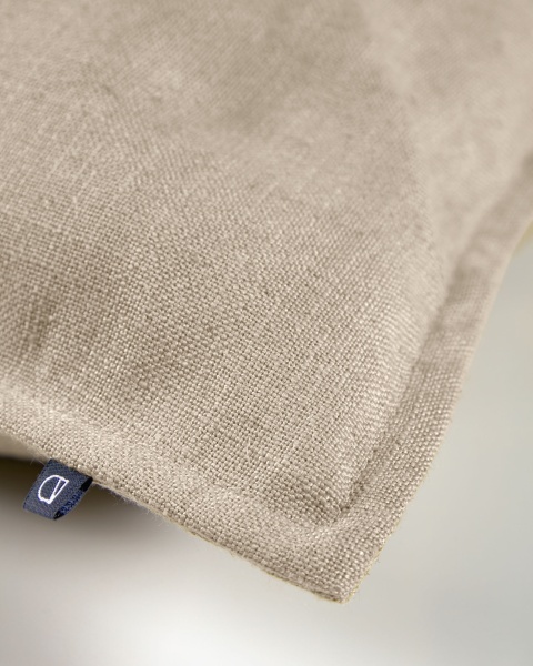 Чехол для подушки Blok бежевый лен 45 x 45 cm от интернет-магазина IDODOM.RU