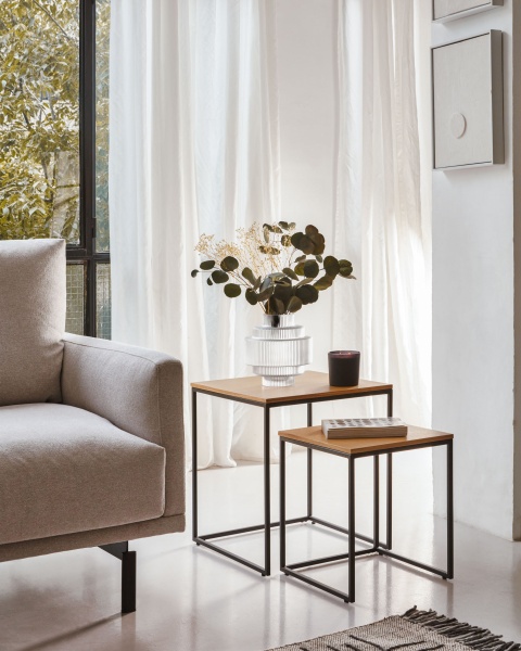 Yoana Набор из 2 приставных столиков из дубового шпона и черного металла от интернет-магазина IDODOM.RU