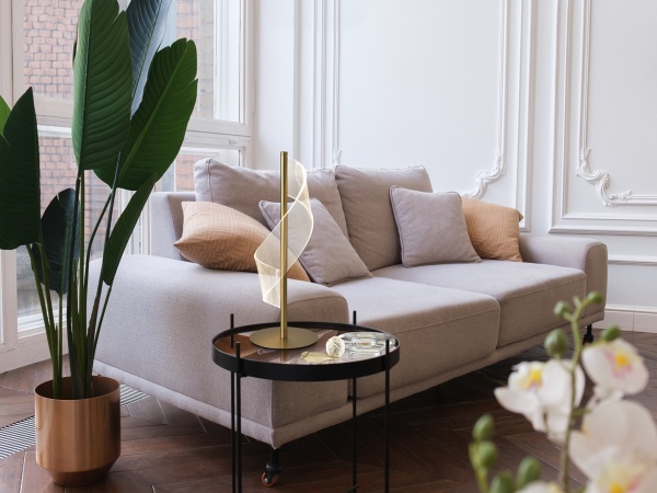 Velas Настольная лампа LED золотая от интернет-магазина IDODOM.RU