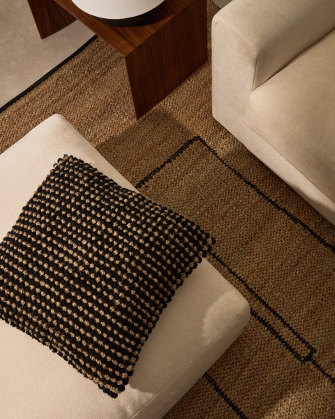 Чехол для подушки Sayen из черного джута 50 x 50 см от интернет-магазина IDODOM.RU