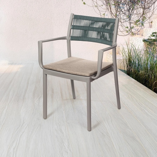 Стул Lars, пластик серый, с подушкой от интернет-магазина IDODOM.RU