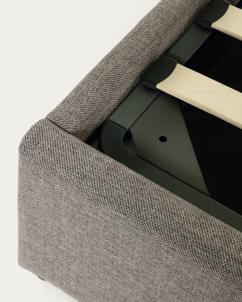 Nahiri Мягкая серая кровать для матраса размером 180 x 200 см от интернет-магазина IDODOM.RU