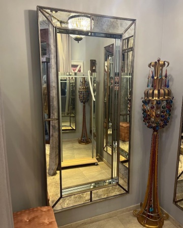 Зеркало Saint-Denis от интернет-магазина IDODOM.RU