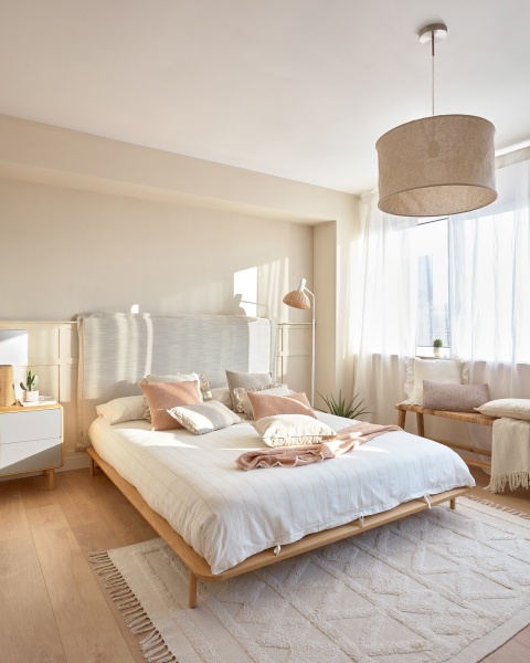 Anielle Кровать из массива ясеня для матраса 180 x 200 см от интернет-магазина IDODOM.RU