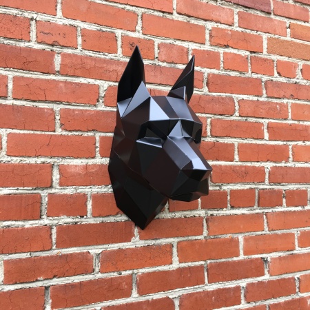 Голова добермана. Полигональная скульптура из углеродистой стали. Финиш: Окрашивание по каталогу цветов Rall. Цвет: Черный матовый.