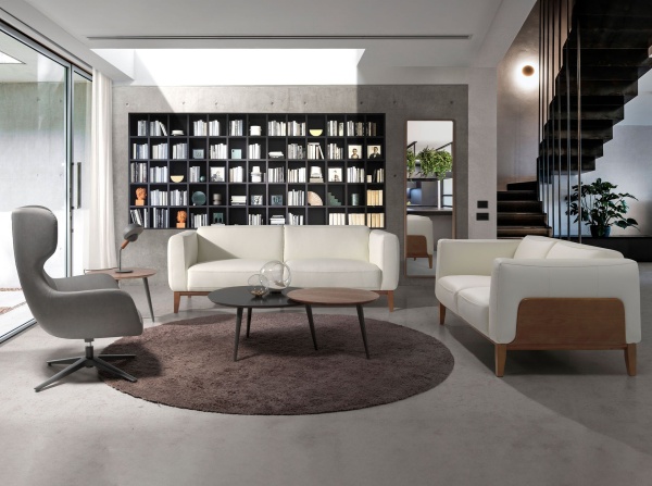 Поворотное офисное кресло 5101/A227 из экокожи со стальными ножками от интернет-магазина IDODOM.RU