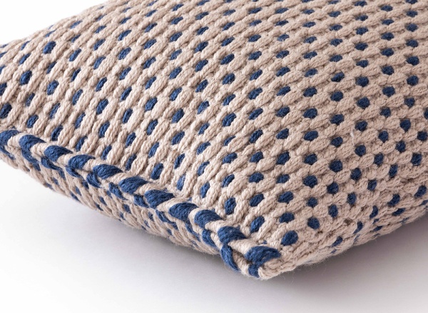 Подушка декоративная Nomad Tuareg blue от интернет-магазина IDODOM.RU