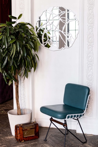 Зеркало Roots White от интернет-магазина IDODOM.RU