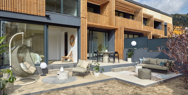 Диван Mareluz трехместный черный стальной от интернет-магазина IDODOM.RU