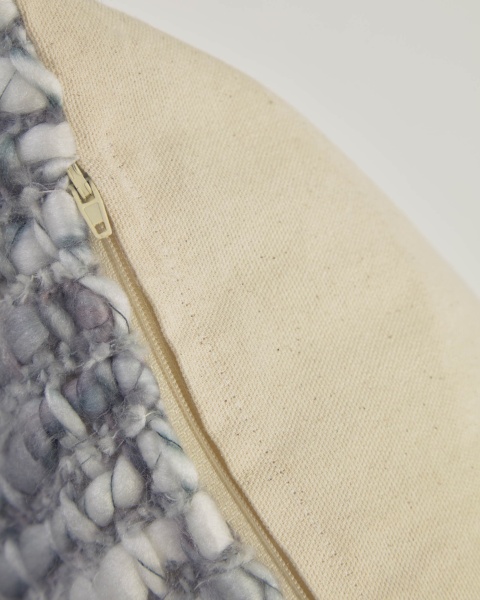 Чехол для подушки Deyarina серо-белый 45 x 45 см от интернет-магазина IDODOM.RU