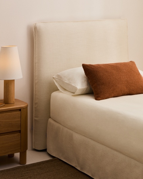 Изголовье кровати Jaira из белого шенилла со съемным чехлом для кроватей шириной до 90 см от интернет-магазина IDODOM.RU