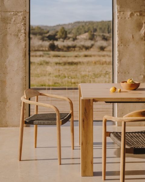 Кресло Glynis натуральный, черный от интернет-магазина IDODOM.RU